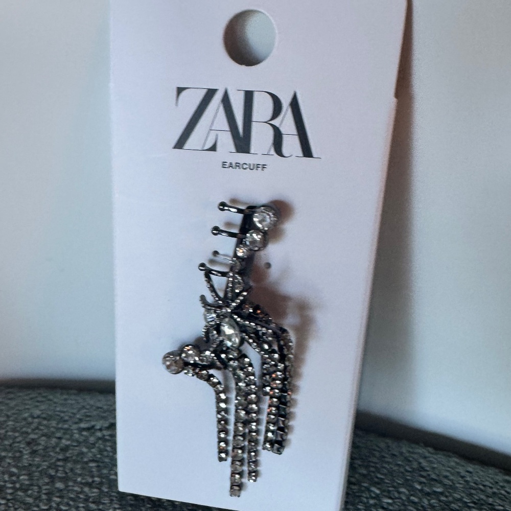 Zara Spider Ear Cuff
